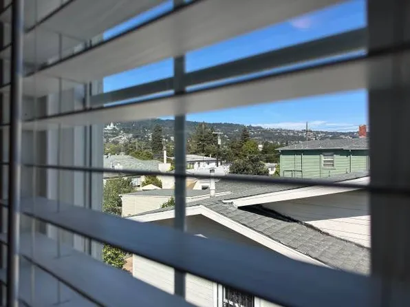 2566 Montana St #1, Oakland, CA 94602