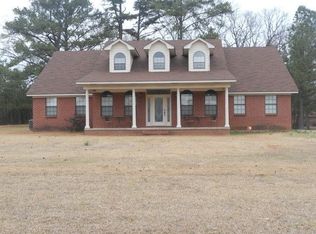 100 River Hill Rd, Edinburg, MS 39051