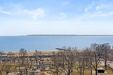 Sold by Thomas Lipovetsky, LREB