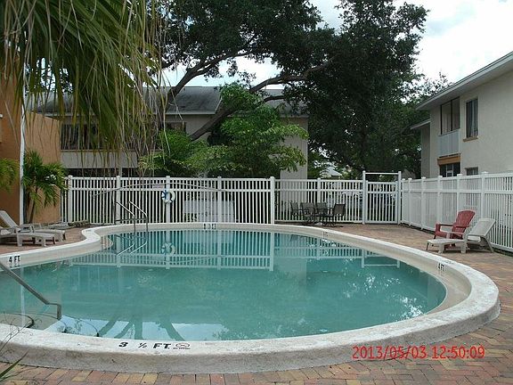 2nd image of 783 99th Ave N APT 201