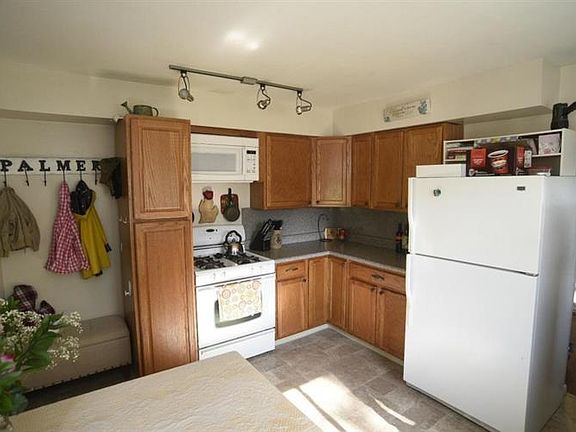 3rd image of 1563 36th Ave