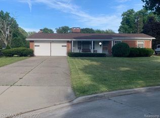 6420 Rockdale Ct, Dearborn Heights, MI 48127