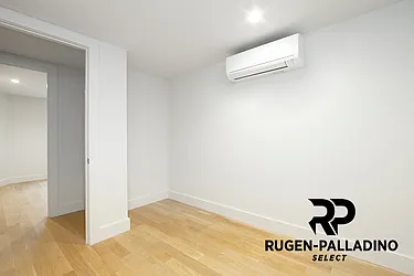 Rented by R New York