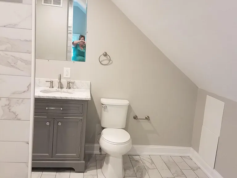2374 Saint James Ave #3 — Photo 35