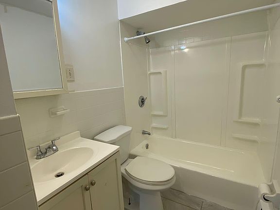 3rd image of 11 Allen Ave APT 9