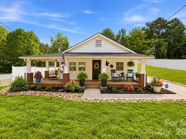 1108 Skyland St, Kannapolis, NC 28083