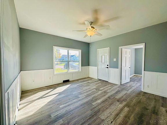 4th image of 261 A St