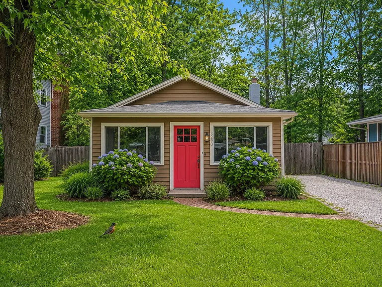 3290 Arundel On The Bay Rd — Photo 1