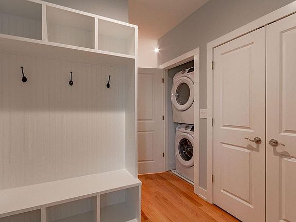 4th image of 4851 N Central Ave #2E