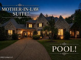 13921 Valley Oaks Dr S, Olive Branch, MS 38654