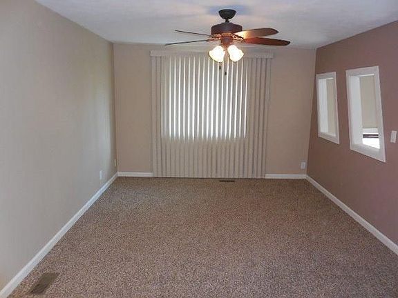 3rd image of 838 Corvette Ave