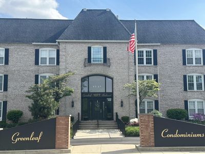 1077 Greenleaf Blvd APT 101, Elkhart, IN, 46514