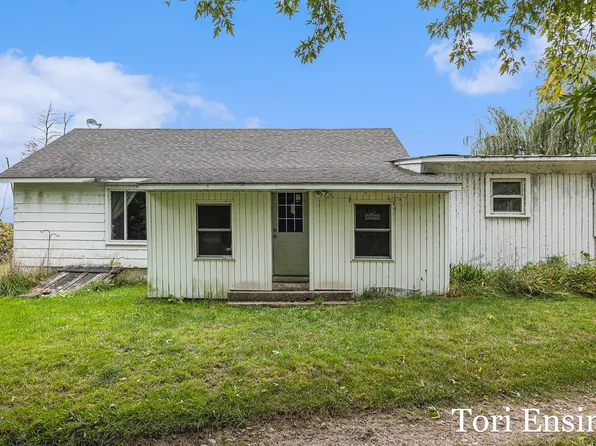 6151 Fuller Rd, Sheridan, MI 48884