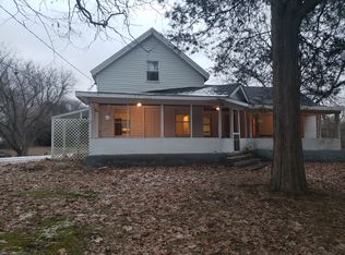 543 Adrian St, Manchester, MI 48158