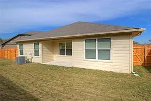 119 Acadia Cv — Photo 9