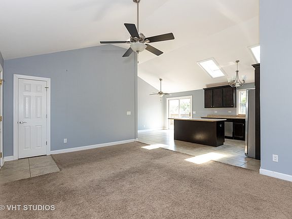 3rd image of 15605 116th Ave