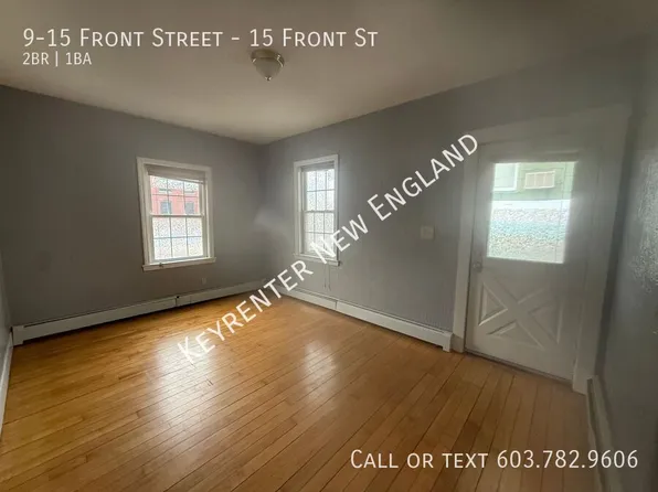 9 Front St #15, Suncook, NH 03275