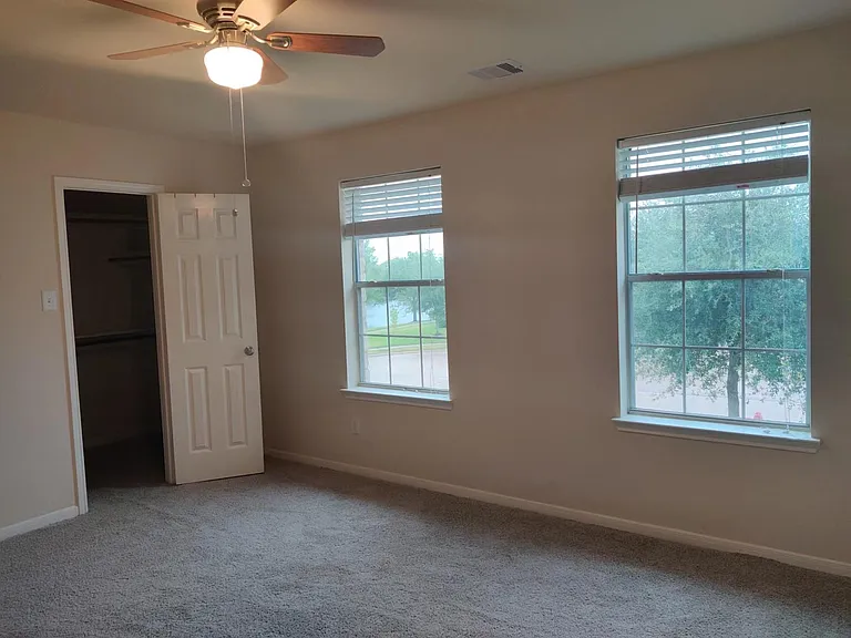 3922 Camden Fields Ln — Photo 27