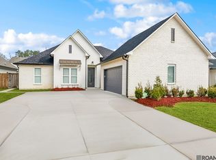 9629 S Creek Dr, Denham Springs, LA 70726
