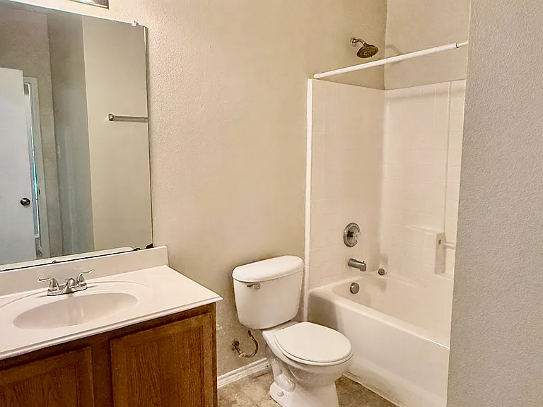 816 Cheryl St #1 — Photo 18