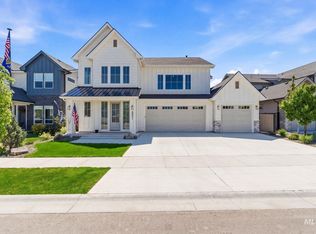 6841 W Mattawa Dr, Meridian, ID 83646