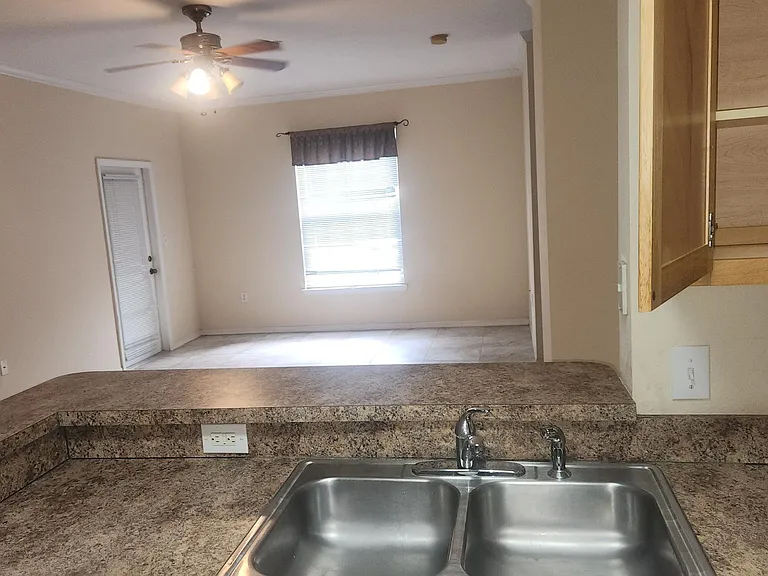 10205 Courtney Palms Blvd #101 — Photo 13