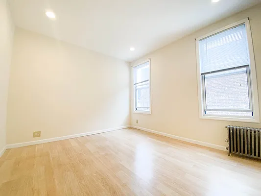 Rented by RealTegrity NY LLC | media 10