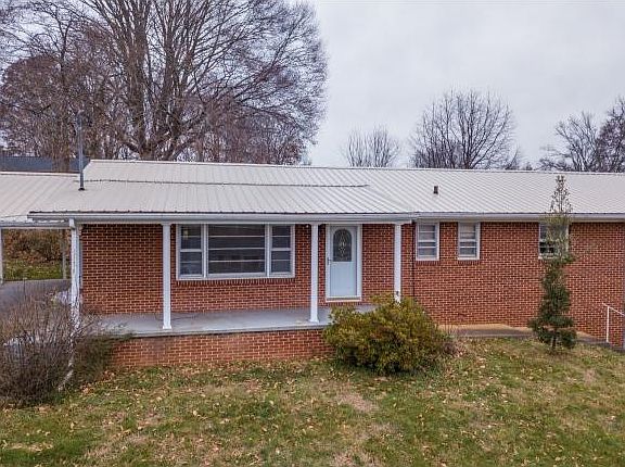 3rd image of 123 Trenton Dr