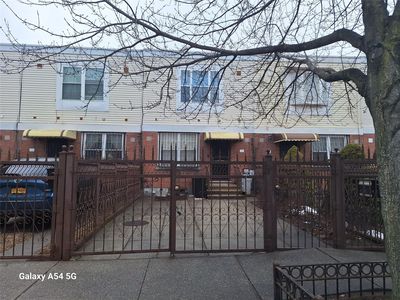 424 Hinsdale Street, Brooklyn, NY, 11207