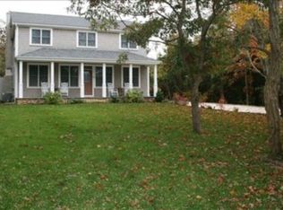 80 County Rd, Vineyard Haven, MA 02568