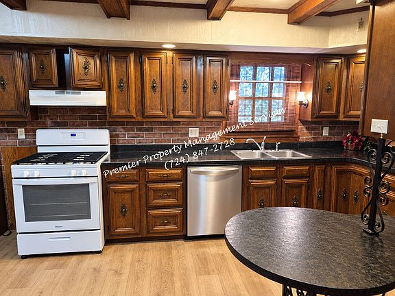 5th image of 3811 Sunflower Rd