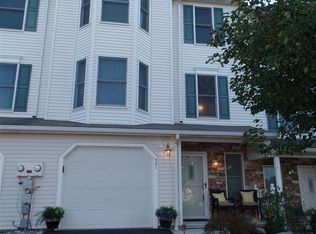 521 Sunday Dr, Harrisburg, PA 17111