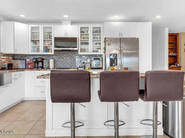 10150 Coyote Run Ct, Reno, NV 89508