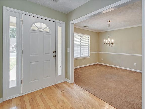 4th image of 4812 Camden Dr SW