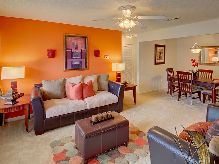 Woodbriar Apartment Homes — Photo 29