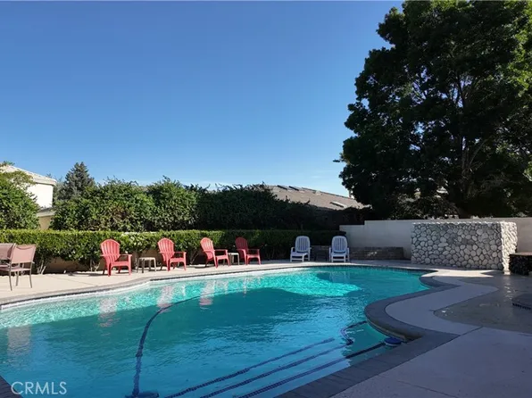 18435 Fortuna Ln, Victorville, CA 92395