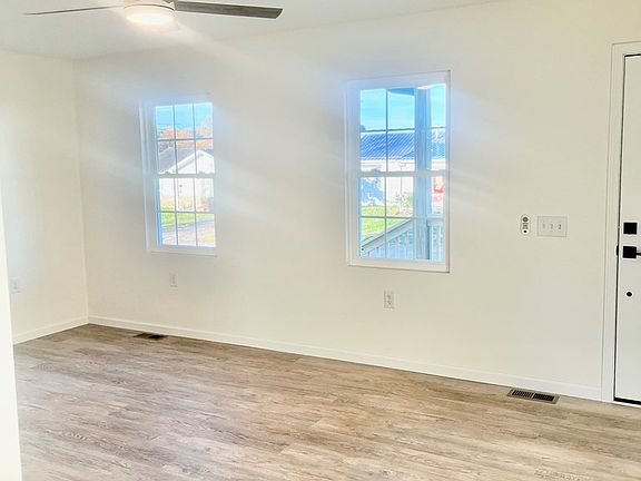 5th image of 241 Saint Marys Ln