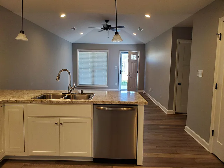 103 Seabiscuit Ct — Photo 6