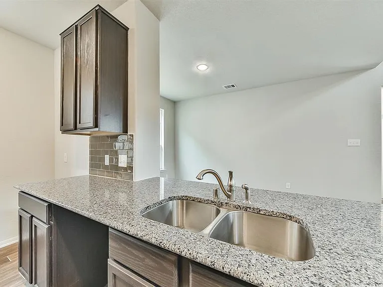 2323 Honey Heights Ln — Photo 9