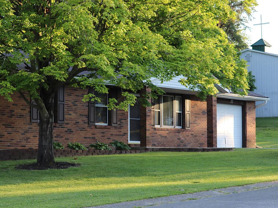 1st image of 110 Nichols Ave