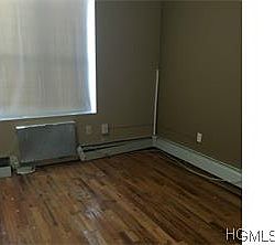 2nd image of 2513 Radcliff Ave #2