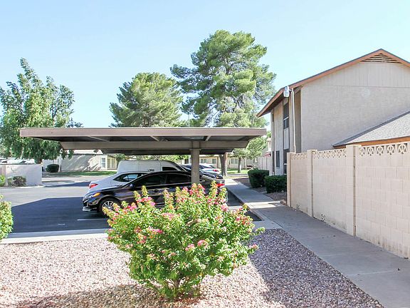 3rd image of 4706 W Continental Dr