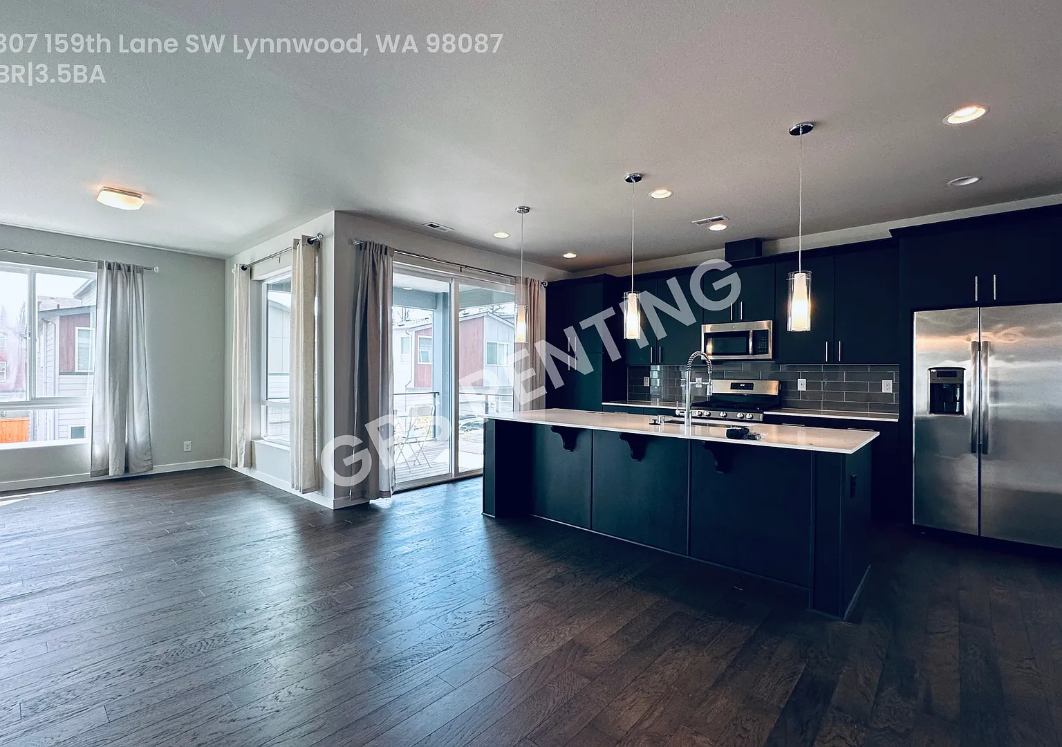 Rare 5 Bedroom In Lynnwood! — Photo 3