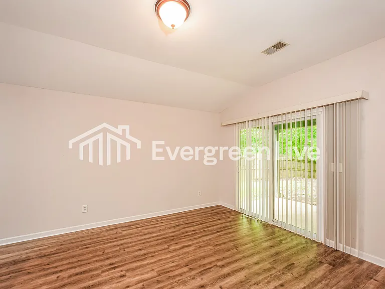 200 Briar Ridge Ln — Photo 4