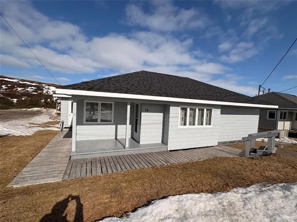 74 Regional Street, Port Aux Basques, NL A0M1C0