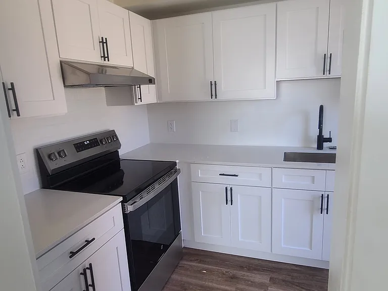 2130 Sharondale Dr #F — Photo 9