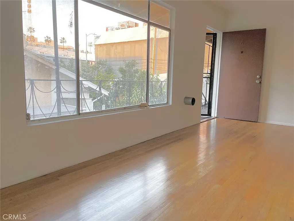 1 bed, 600 sqft, $1,700 — Photo 3
