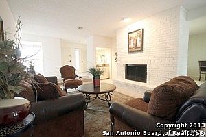 5th image of 3605 Hidden Dr #221