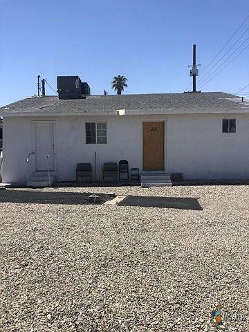 2nd image of 25 E 6th St