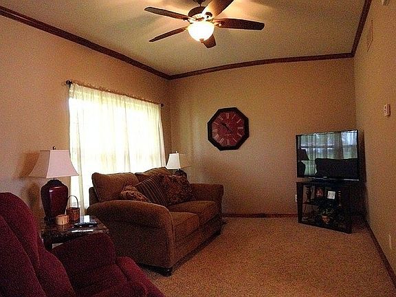 2nd image of 306 Hillcrest Dr